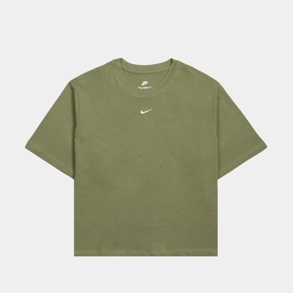 Nike Essentials Boxy T Shirt NWT